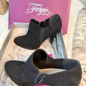 Fergie Cacey Black Ankle Booties – Size 7M